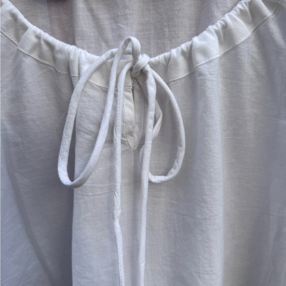 J. Crew White Eyelet Blouse Scalloped Hem 100% Cotton - Picture 4 of 6